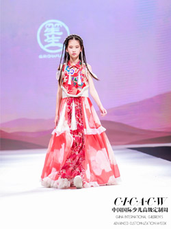 【羽翼國(guó)際模特&少兒模特風(fēng)采】2021中國(guó)國(guó)際少兒高級(jí)定制周·笙生秀場(chǎng) 