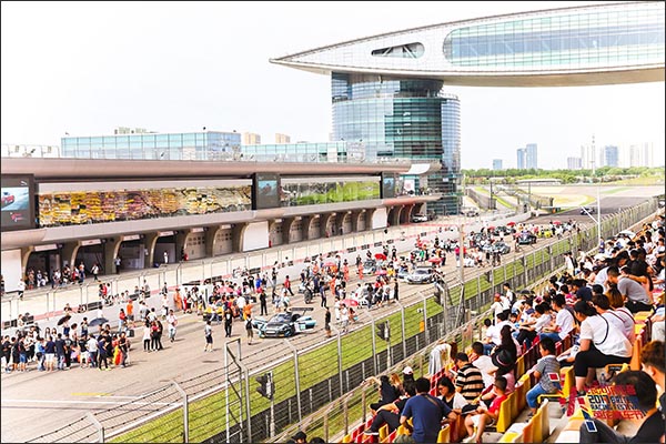 6月17日至18日《上海英倫賽車節(jié)》羽翼國際模特學(xué)員全程助力